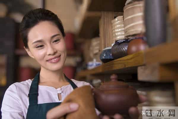 惊人发现两性关系中,60岁与异性靠近,根本不是桃花运,而是这个