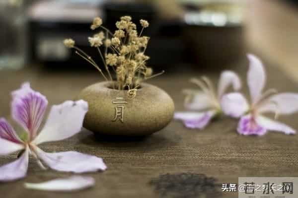 人生的道路上想活的通透快乐,就一定要远离四种人