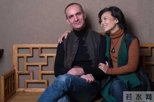 龚琳娜给前夫准备100件礼物,企图挽救婚姻,她不认为自己是讨好