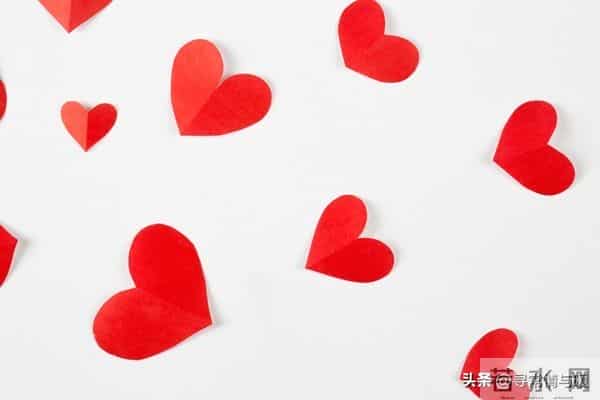 两性关系：男人要明白，女人无论多大年龄，都有这样一个需求