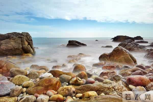 人这一生,养心就是养生,情绪稳定,心态平和,往后余生皆安宁