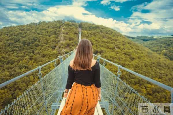 兄弟姐妹关系再好，也不要随口说这3句话，不然你会后悔