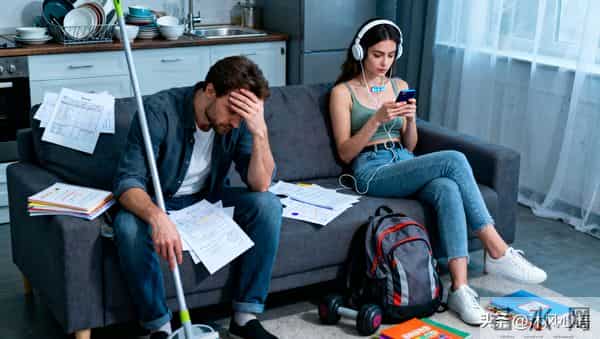 夫妻之间,最伤丈夫心的,大多是妻子的以下3种行为,基本错不了