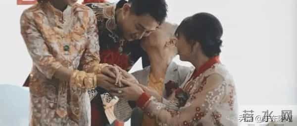 30岁TVB艺人娶富家女场面盛大，新娘满身金器，在豪华酒店摆23桌