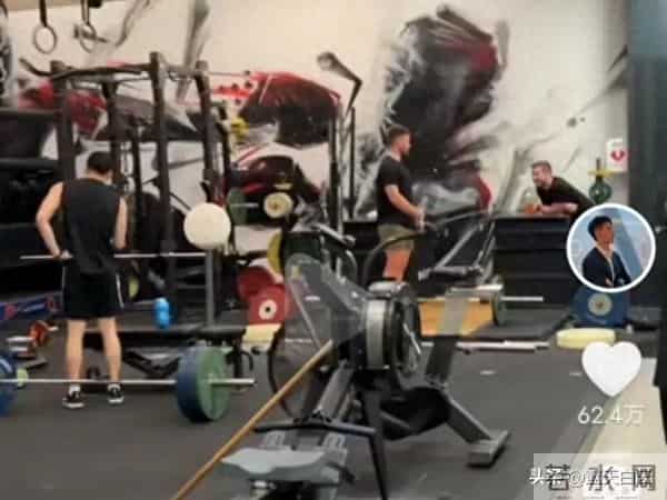 女人一到中年,谁能守住身材,谁就掌控了命运!你是哪一种?