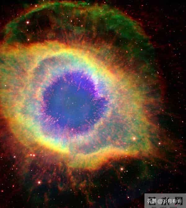 水瓶座，你含泪硬撑的日子到头了，该轮到别人仰望你