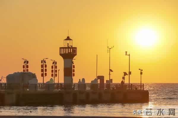 值得收藏的20个朋友圈金句|瞬间提升你所有想发却说不出的时刻