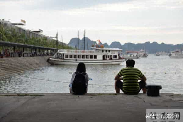 我花10万娶了个越南新娘,洞房夜,她用中文说:我们谈谈