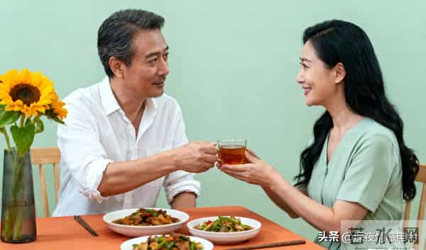 男人的通病,除了生理性的依赖,他最在乎女人这4个方面