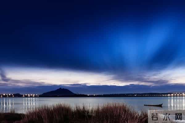 我被包养了三年，同村闺蜜做了三年保姆，我们的结局却天壤之别