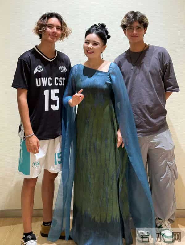 龚琳娜给前夫准备100件礼物,企图挽救婚姻,她不认为自己是讨好