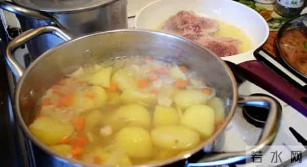 92岁母亲熬走了大哥二哥，才明白，老人超过85岁一定守住三个原则