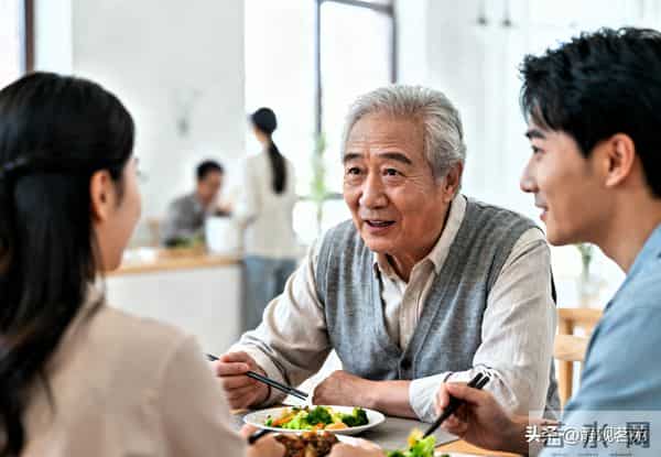 人老了之后,最先远离你的,往往是这三类亲人