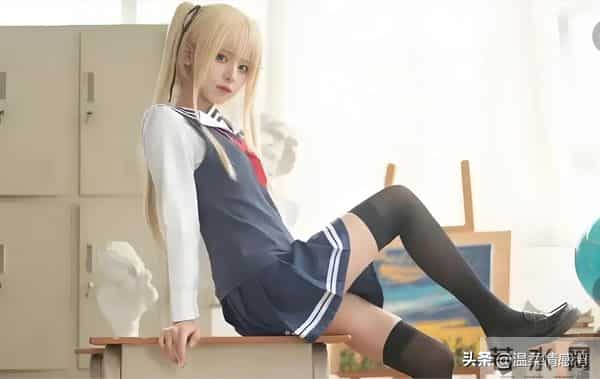 当女人疯狂想你时，有四个反常举动，男人别傻傻不懂