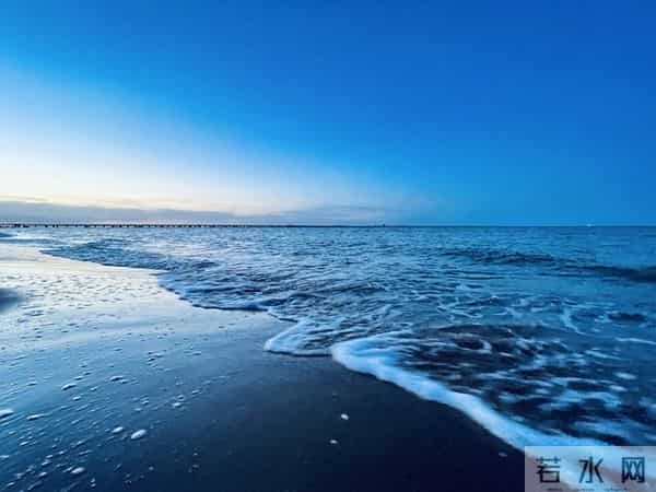 人这一生,养心就是养生,情绪稳定,心态平和,往后余生皆安宁