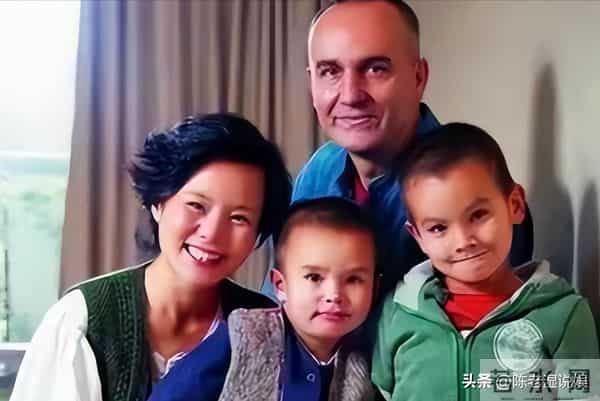 家花不如野花香?龚琳娜为挽回出轨丈夫送百件礼物,难逃离婚结局