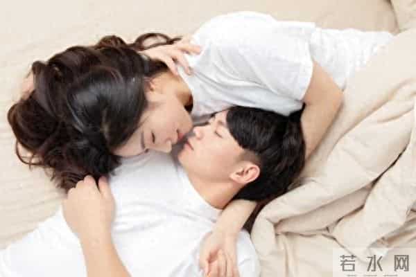 两性关系中,除了正常的生理需求,女人更需要男人其他三样东西