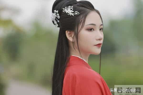 别被表面迷惑！有这3个表现的女人，骨子里其实很坏，深交必吃亏