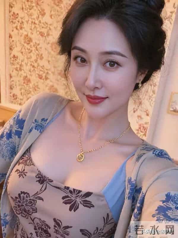 两性关系-惊人发现,60岁与异性靠近,根本不是桃花运,而是这个