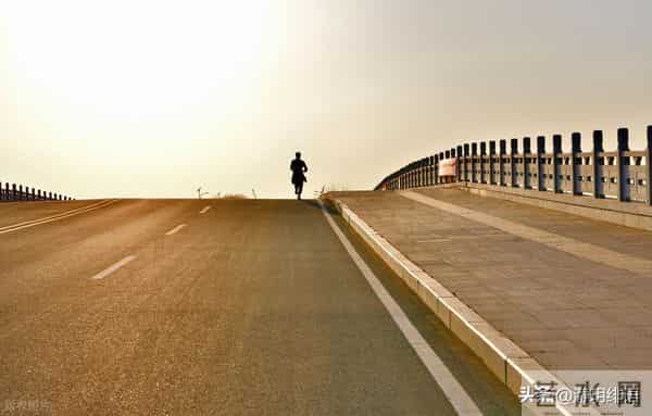 独来独往的人是NPD、偏执型、扭曲型、顽固不化型人格的克星