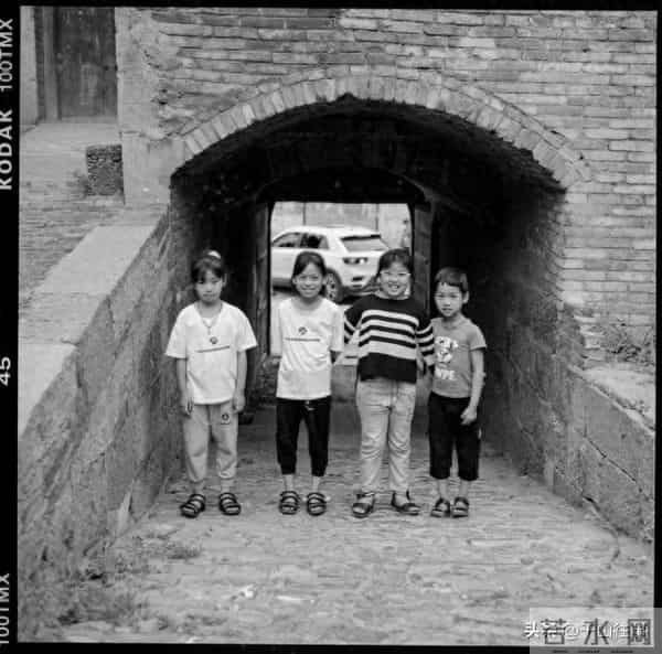 兄弟姐妹翻脸后,这8种做法,既留体面又护亲情