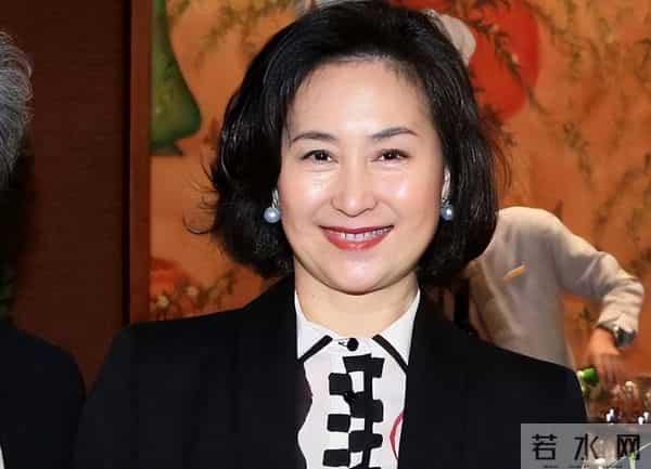 临终将“私生子”交给何超琼,赌王下的这盘大棋,五年后才看懂