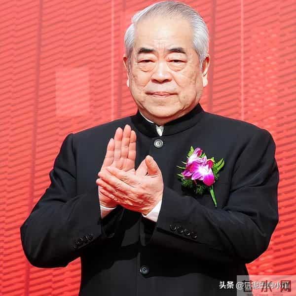 范曾露面回应，37岁徐萌近期产下独子，与54岁女儿断绝关系