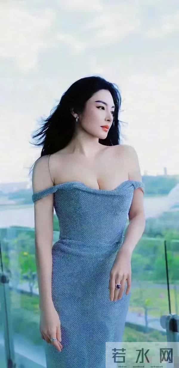 丰满诱人张雨绮