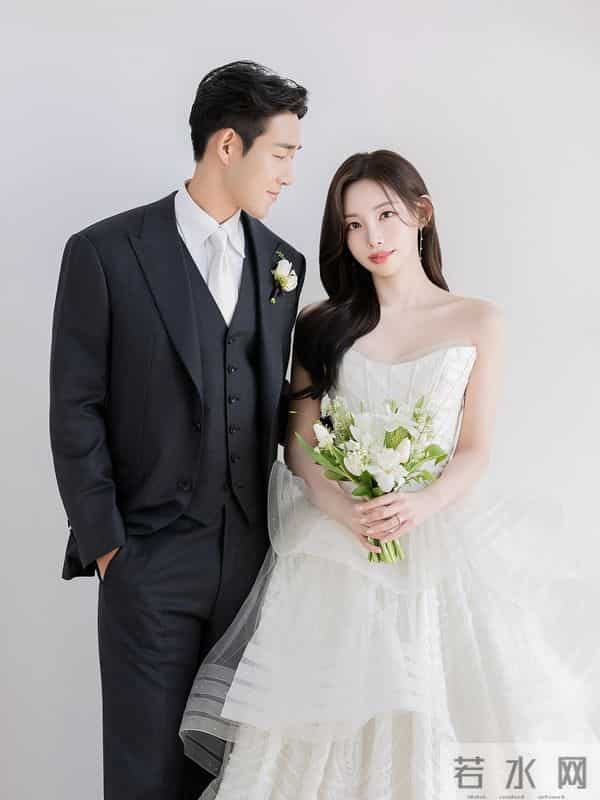 韩国国脚宋旼奎完婚，妻子为著名主持人郭敏善