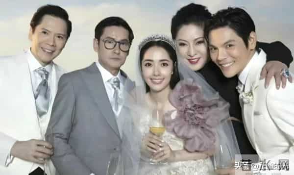 郭碧婷:向太会给我很多钱 向佐:向华强是我的偶像 夫妻俩久不同框