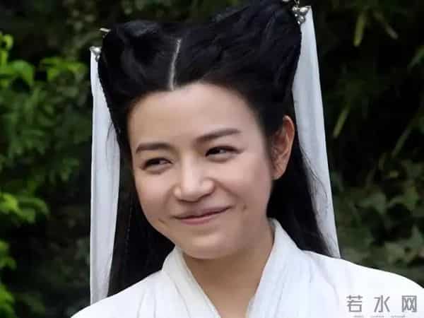 吃相难看！离婚了还蹭前夫热搜，陈妍希踩陈晓上位，口碑翻转