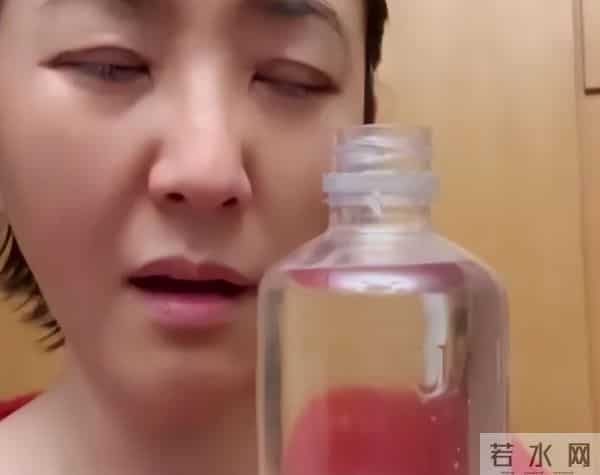 她在中央电视台主持15年,竟是临时员工?辞职后又获高薪聘请