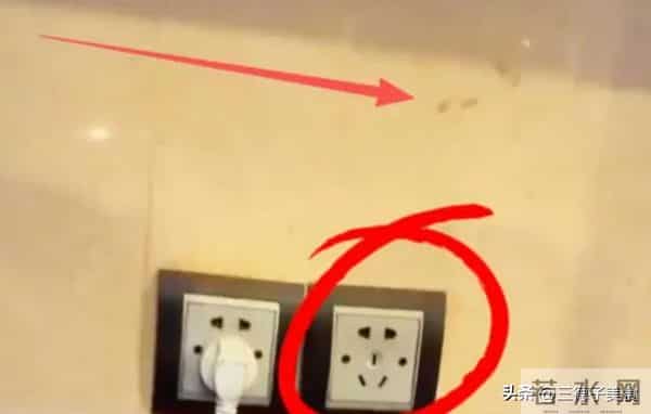 贾冰北京房子曝光,墙面斑点掉皮没高档家具,大铁锅做饭很接地气