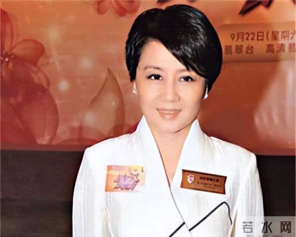 临终将“私生子”交给何超琼,赌王下的这盘大棋,五年后才看懂