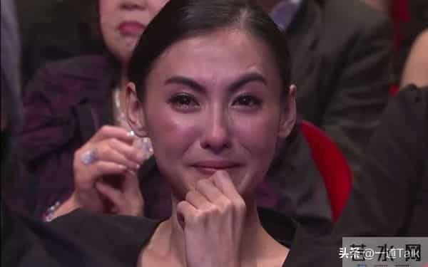 张柏芝香港法庭失控落泪：两天没睡，一切都是假的