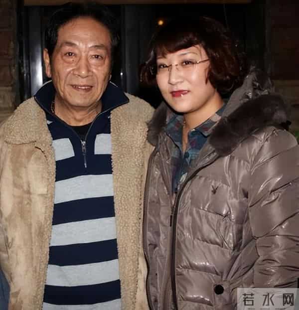 演员饶芯语:结婚11年,如今丈夫王奎荣78岁了,她的婚姻幸福吗