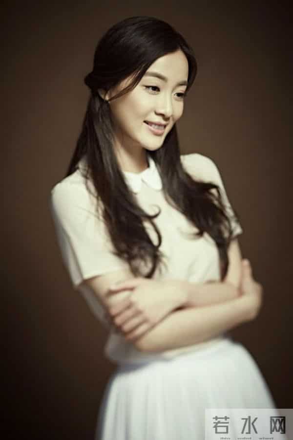 她被赵本山看中，3次上春晚，前任成李小冉老公，41岁仍不婚不育