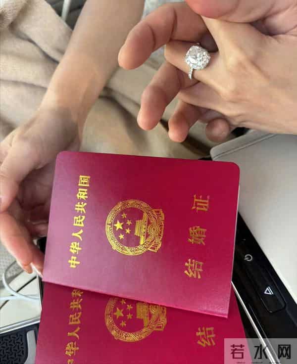 马筱梅6月孕肚曝光!只睡4小时坚持直播太拼命,员工透露胎儿性别