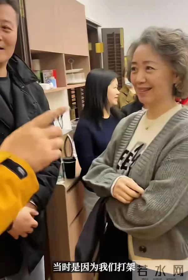 上戏表演系89级聚会：王琳周杰缺席任程伟露面，最年轻郝平最显老