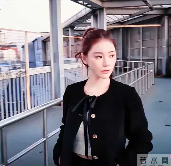 马筱梅6月孕肚曝光!只睡4小时坚持直播太拼命,员工透露胎儿性别