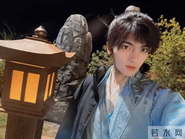 明明长相平平，却总扮演“绝世美男”，这5位短剧男主脸红不红