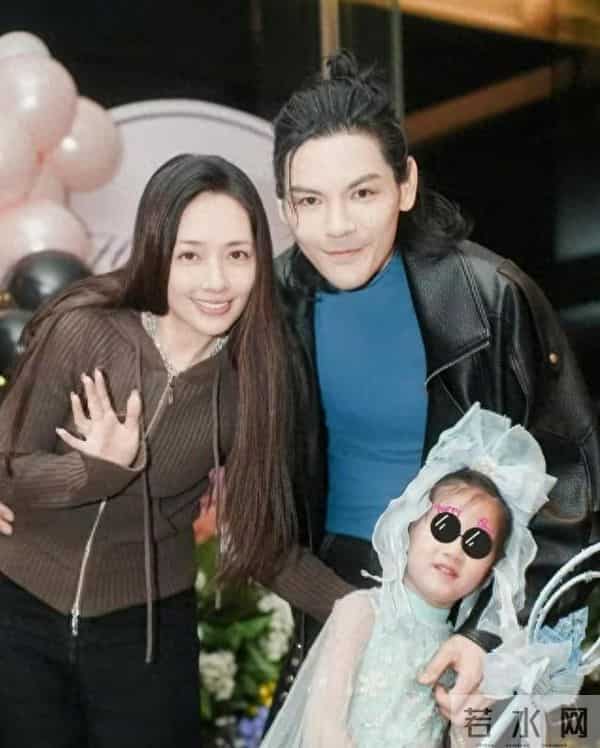 钱再多有什么用?和向佐两地分居的郭碧婷,给所有豪门夫妻提了醒