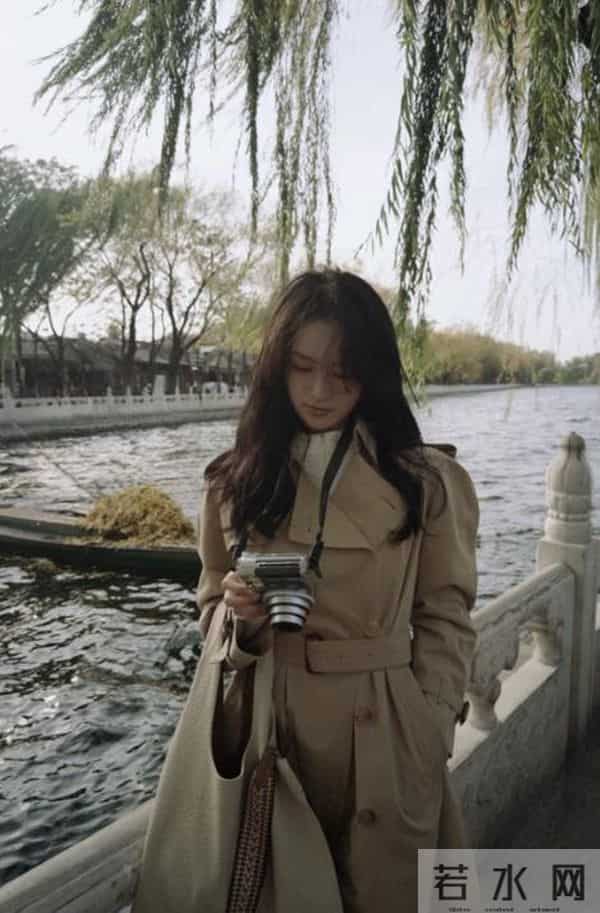 一手好牌打得稀烂！68岁无儿无女的张瑜，给内娱女星敲响了警钟