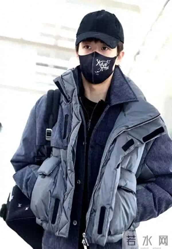 机场偶遇林高远，奢华装扮超30万，笑容迷人宛如行走的衣架