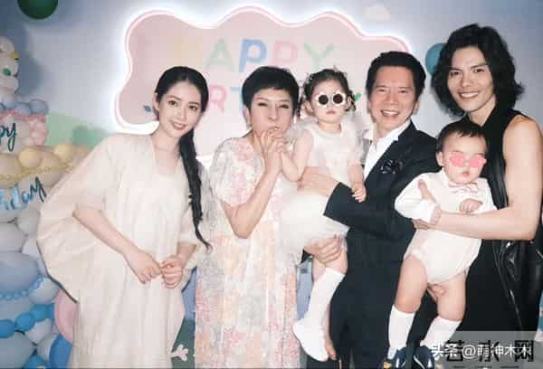 郭碧婷自曝和向佐两地分居，靠孩子联络感情，婆婆向太给钱大手笔