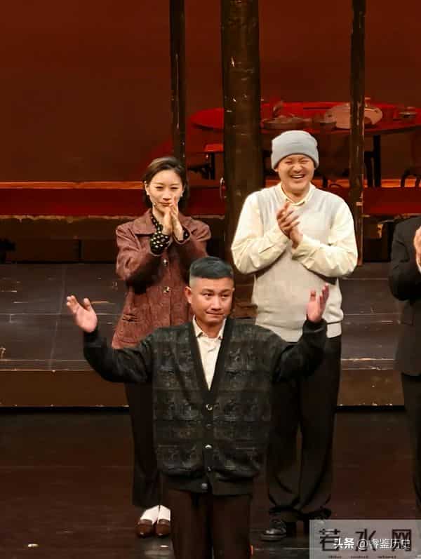 马伊琍没撒谎！离婚6年后，“老病复发”的文章，再次证实她眼光