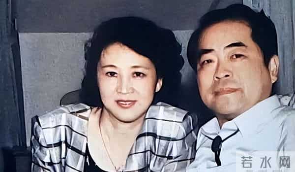 范曾得子断亲不到24小时，小50岁娇妻遭殃，争家产只是冰山一角