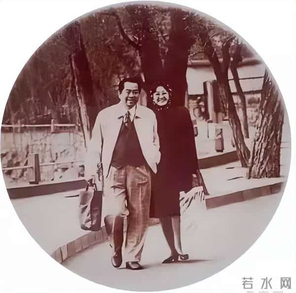 87岁范曾老来得子!发文与女儿继子断亲,亿万身家交现任妻子打理