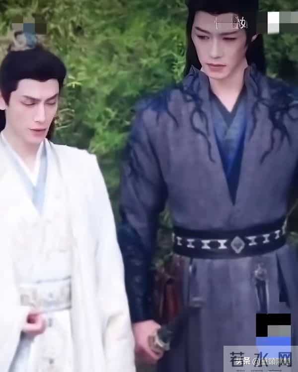 不合影不知道，一合影全露馅！原来这些明星都是潜藏的“小土豆”