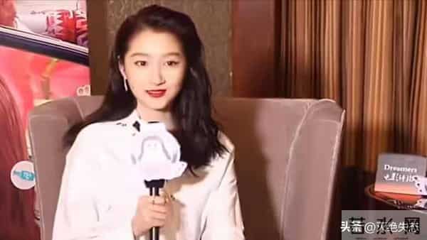 鹿晗也没想到,关晓彤仅凭这个一举动,就实现了口碑暴跌!